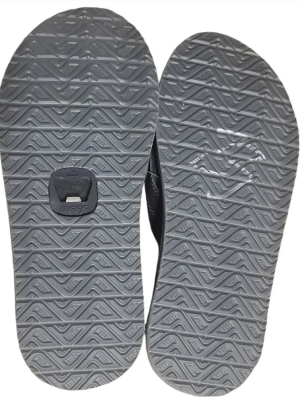 NWT Reef Element TQT Flip Flops Sz 7